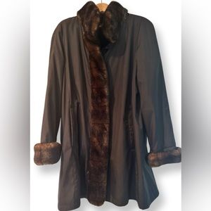 Beautiful Excellent Condition Faux Fur Coat XL